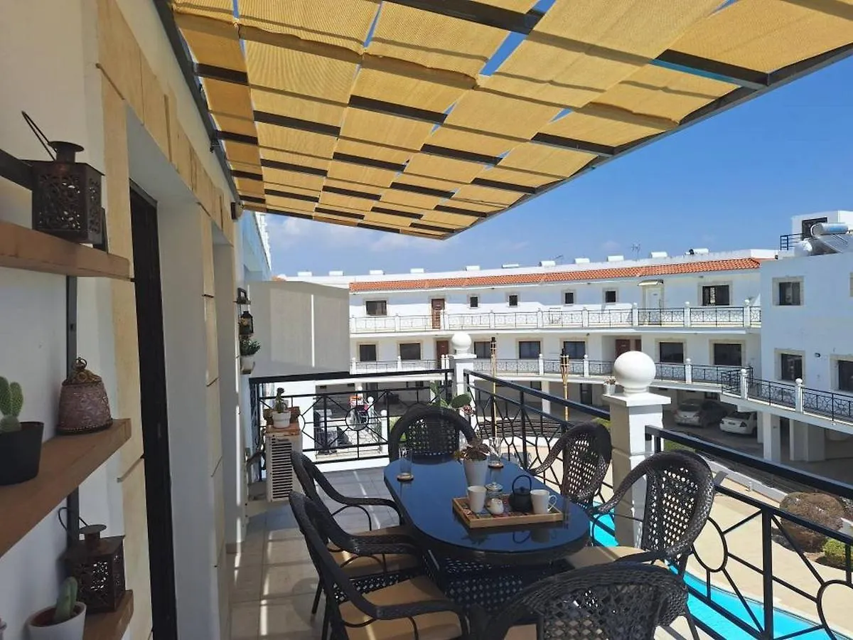 Paramount Gardens Resorts D204 Терсефану