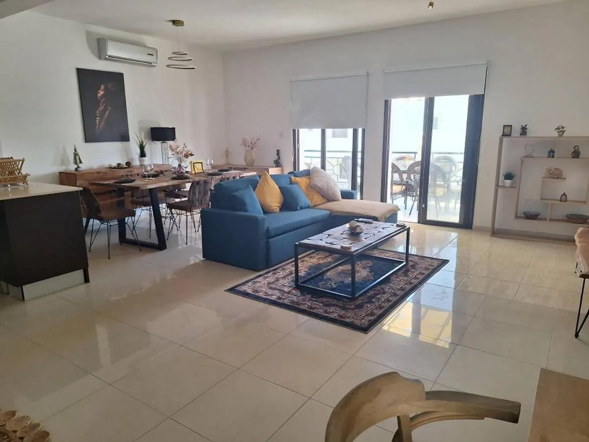 Апартаменты Paramount Gardens Resorts D204 Терсефану