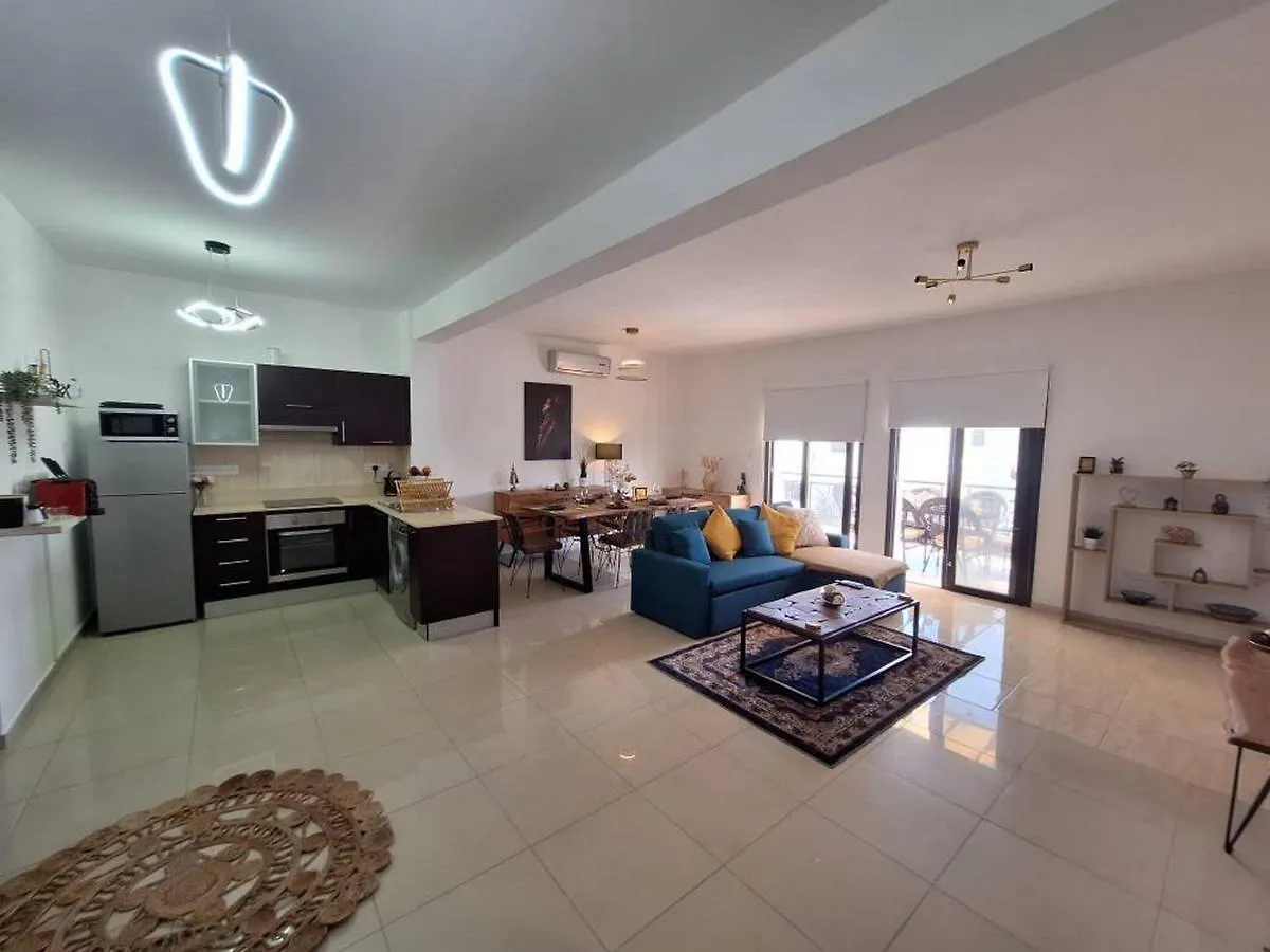 Paramount Gardens Resorts D204 Терсефану